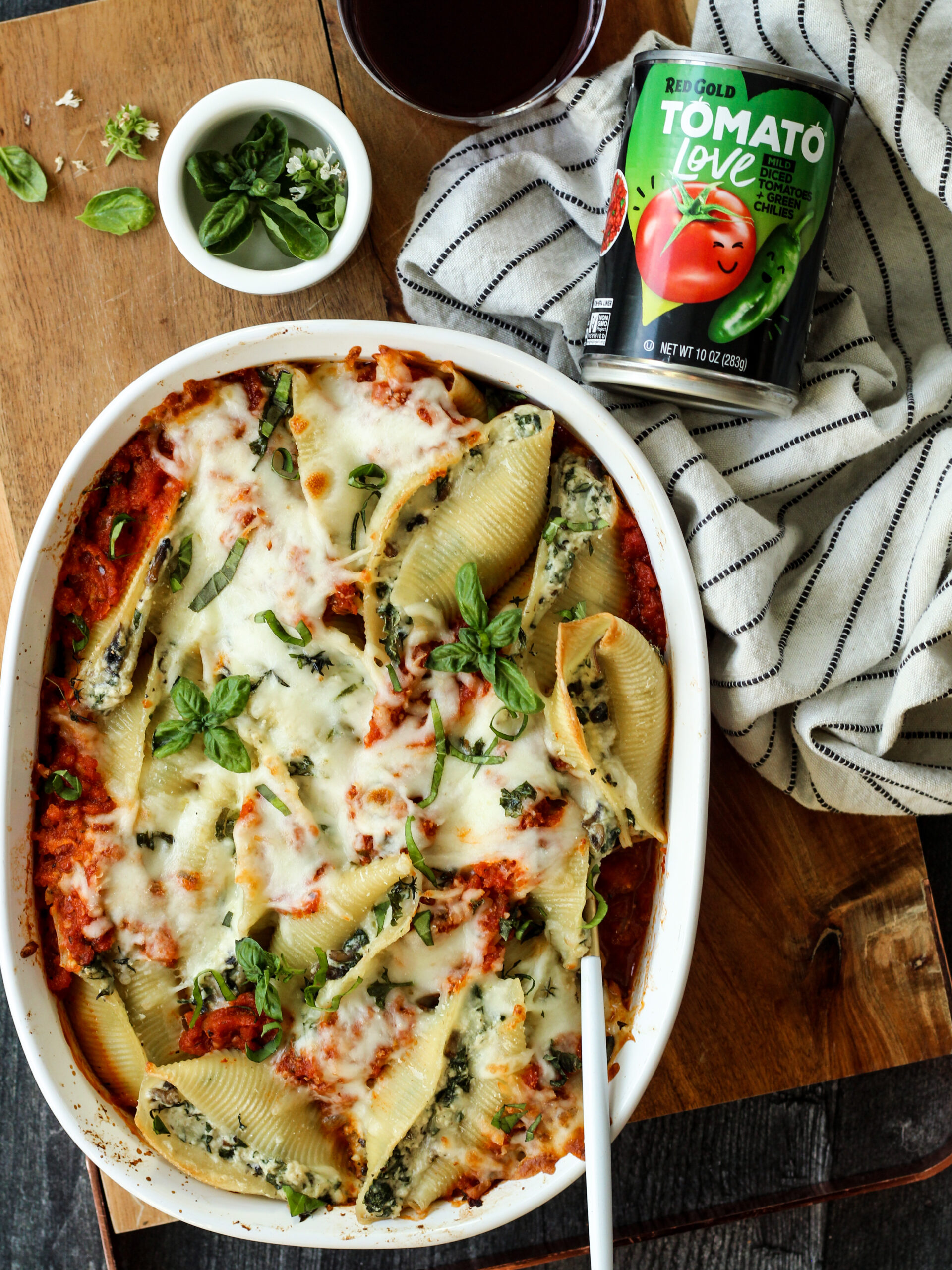 Easy Vegetarian Skillet Stuffed Shells Recipe